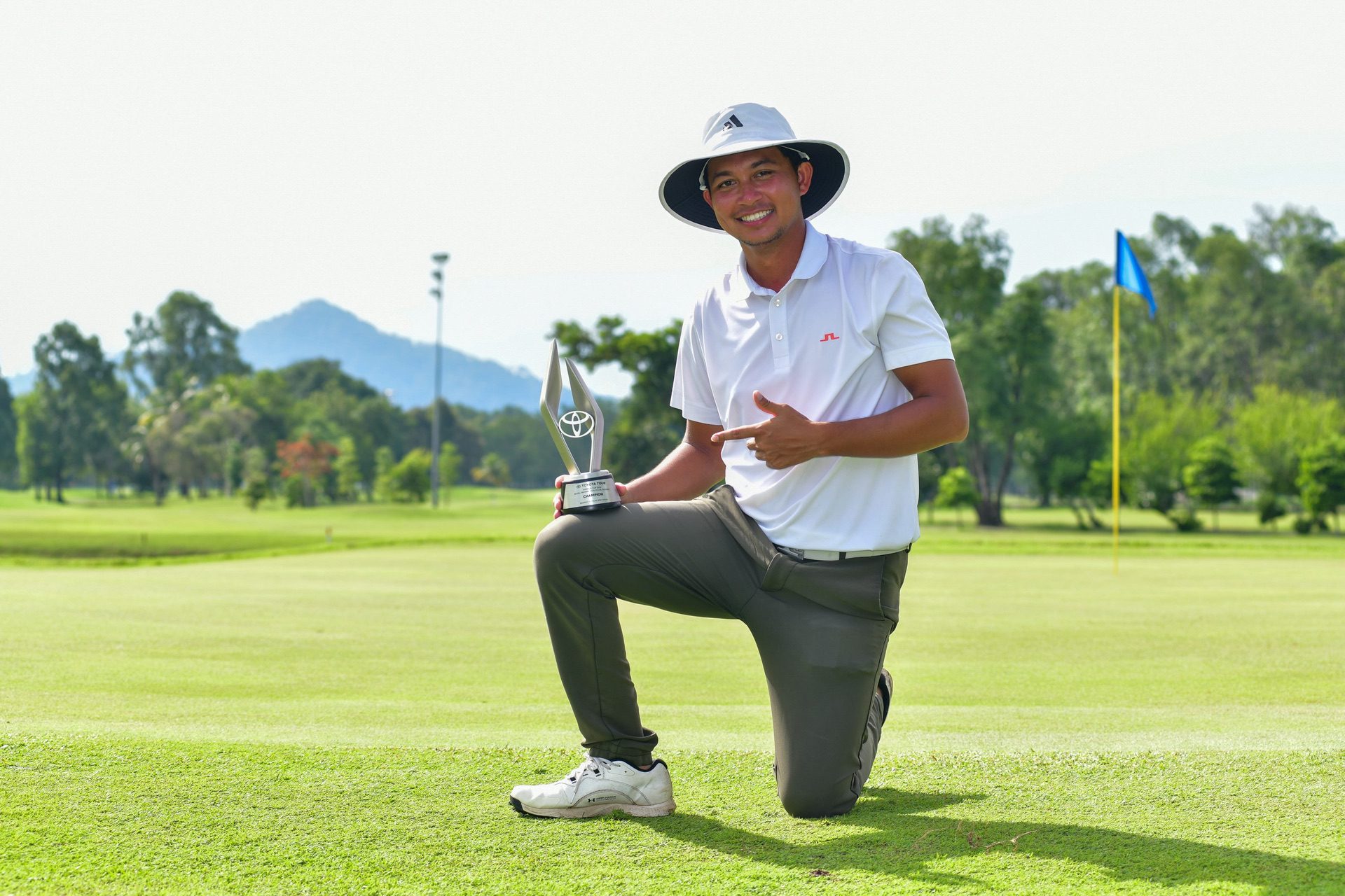 FAKHRUL AKMAL THE EARLY FAVOURITE AS TOP STARS CONVERGE IN PENANG FOR ALPHARD CUP